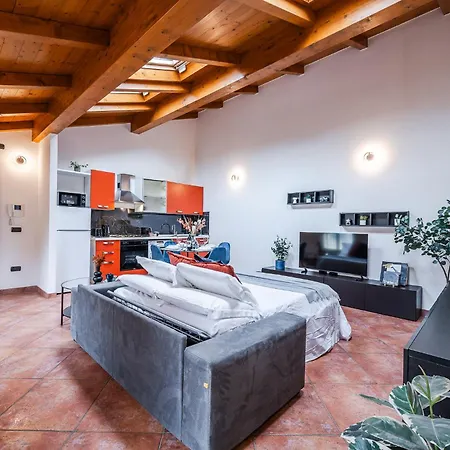 Casa Luce - Bright, Stylish And 모데나