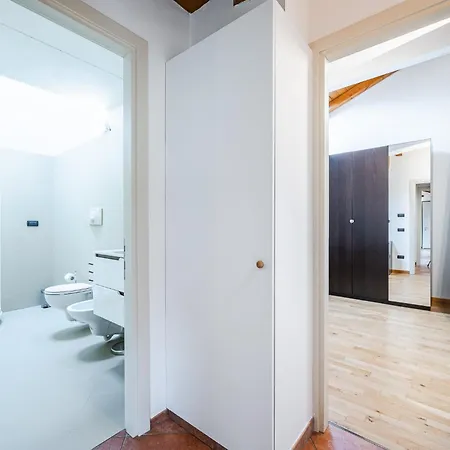 Casa Luce - Bright, Stylish And 모데나