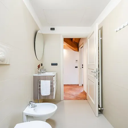 Casa Luce - Bright, Stylish And 모데나