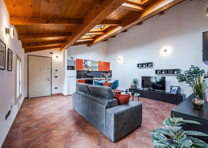 Casa Luce - Bright, Stylish And Διαμέρισμα Μόντενα