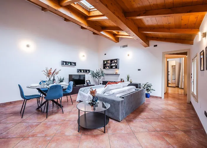 Casa Luce - Bright, Stylish And * Μόντενα